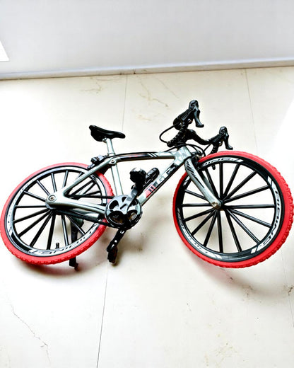 Mini Rower „Speedster” – model kolekcjonerski z opcją grawerowania, 2 warianty do wyboru