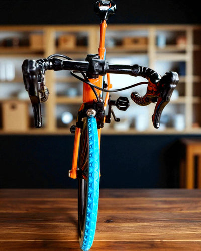 Miniatűr fém modell kerékpár gyűjtőknek "Speed Rider 1.2" – személyre szabás gravírozással ajándékba, 2 színváltozatban