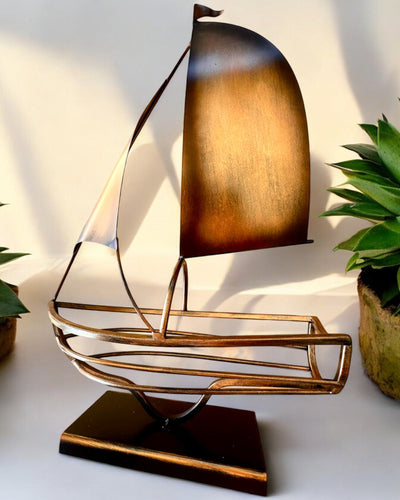 45 cm magas fém bortartó, "Tengerész Fantázia" - Vitorlás alakú, gravírozási lehetőséggel ajándékba
