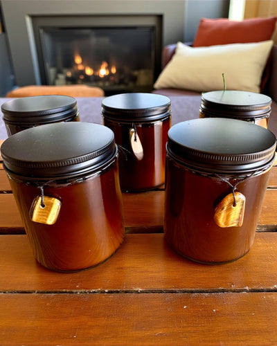 Intenciós gyertya Tigris Erő – Magabiztosság és jólét, 250 ml, a kupak személyre szabásának lehetősége ajándékba