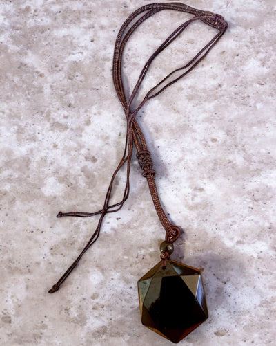 Fekete obszidián "Dávid-csillag" amulett, személyre szabható gravírozással ajándékba