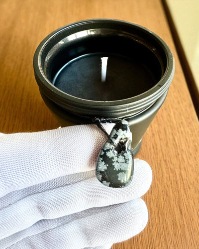 Intenciós obszidián szójagyertya – önbizalom és belső erő, 250 ml, személyre szabható ajándéknak