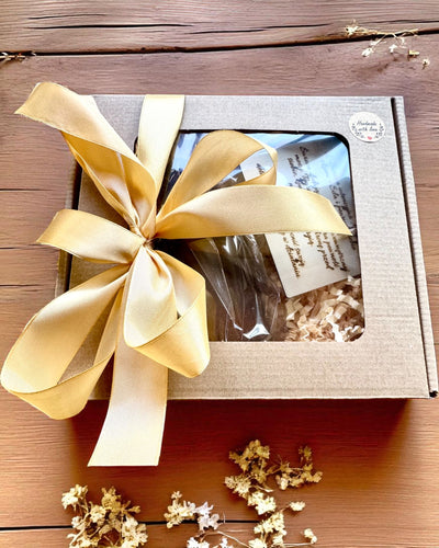 Intenciós gyertya Tigris Erő – Magabiztosság és jólét, 250 ml, a kupak személyre szabásának lehetősége ajándékba