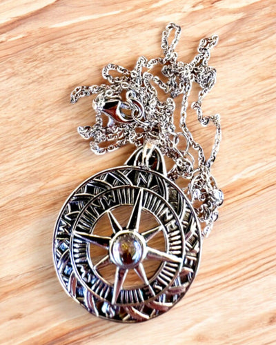 Amulett Asztrális Utazáshoz – Ezüst Nyaklánc Gravírozással, személyre szabott ajándék