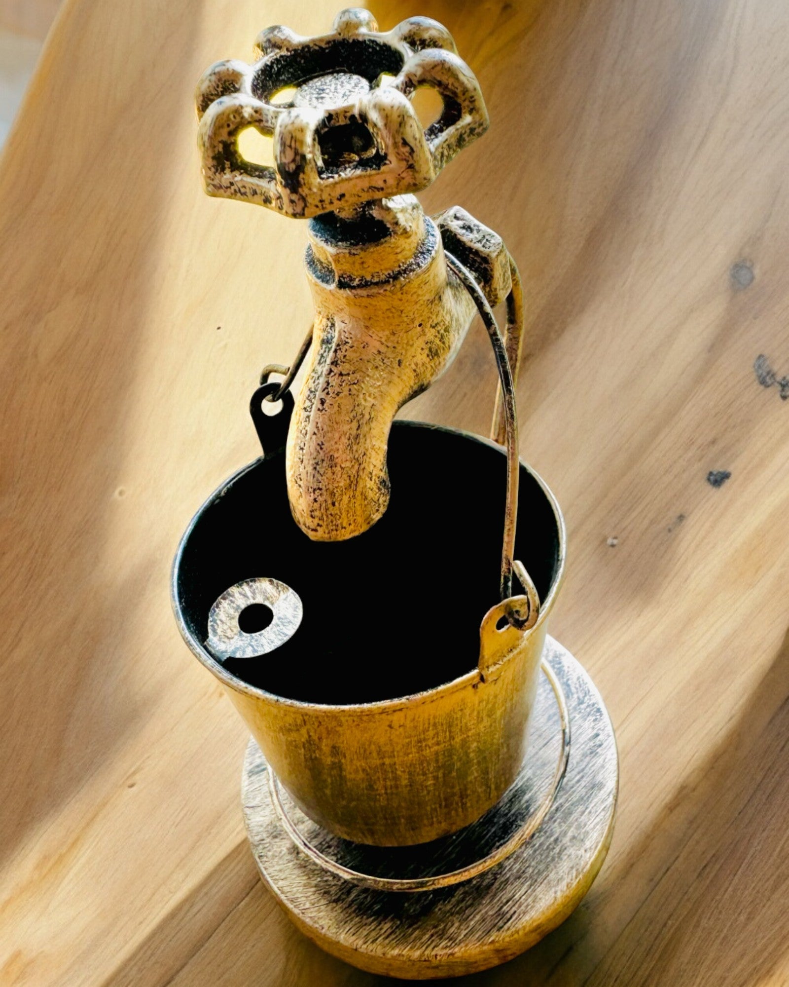 Stílusos Fém Hamutartó "Rustic Charm" 19-23 cm magasság, 8 választható változat, gravírozás kérésre