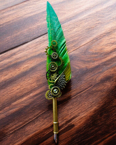 "Steampunk Elegancia" Kalligrafikus Toll Pulykatollal - Kézzel Készített, 5 Változat Közül Választható, Személyre Szabható Gravírozással Ajándékba