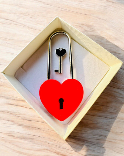 Szerelmi Varázslatos Lakatok Gravírozási Lehetőséggel ajándékba, 5 választható színváltozatban