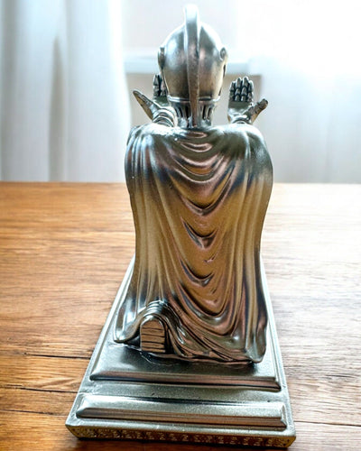 Lovagi Telefon- vagy Tolltartó Állvány, személyre szabható gravírozással ajándékba