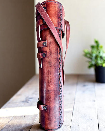 Voyager 1818” Királyi Távcső – Exkluzív, kézzel készített, 83 cm-es réztávcső valódi bőrtokban – Gyűjtői kiadás, személyre szabható gravírozással ajándékba