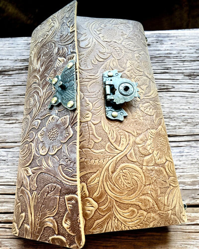 Luksusowy Retro Notatnik ze Skórzaną Okładką - "Vintage Elegance", 480 stron, możliwość personalizacji grawerem