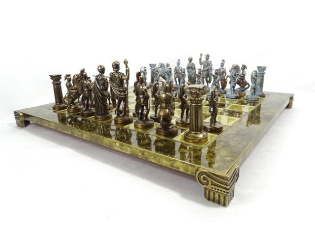 Íjászok sárgaréz sakk 44x44cm személyre szabható gravírozási lehetőséggel – luxusajándék a mitológia és a stratégia kedvelőinek, kiváló minőségű, kézzel készített figurák
