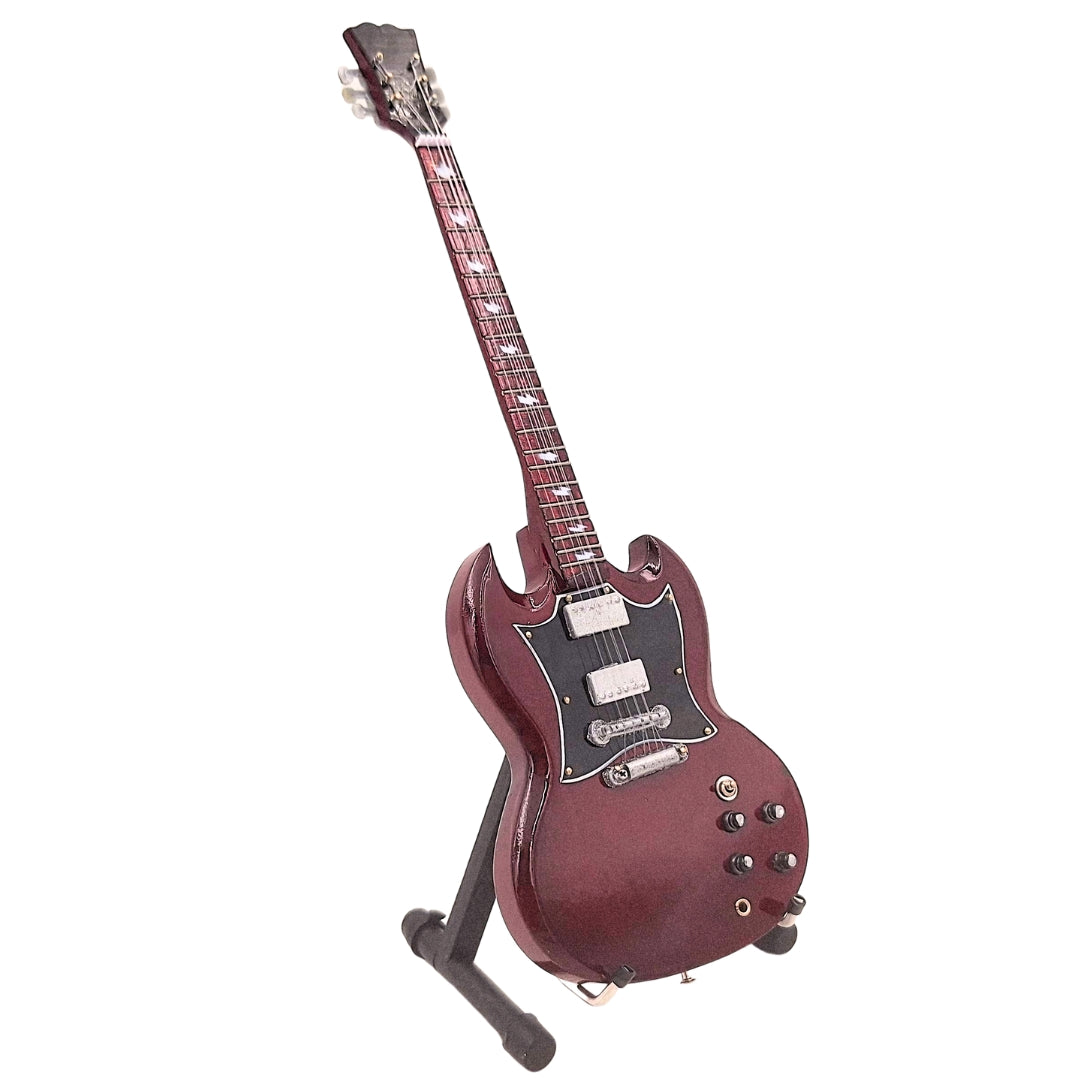 AC/DC Angus Young MGT-0567 minigitár, gravírozással személyre szabható, ideális ajándék, kézzel készült mahagónifából, barna, magassága 27,5 cm