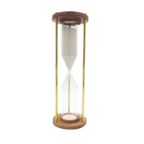 Klepsydra mosiężno-drewniana 30min z możliwością personalizacji grawerem - elegancki prezent na każdą okazję, wys. 30,5cm, biały piasek, klasyczne materiały
