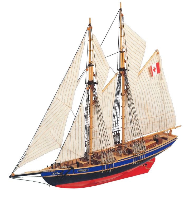 Bluenose II összerakható modell – fa szkúner 38x31x6,5 cm gravírozással történő személyre szabási lehetőséggel – ideális ajándék vitorlázóknak, természetes anyagokból készült, nehézségi szint: középhaladó