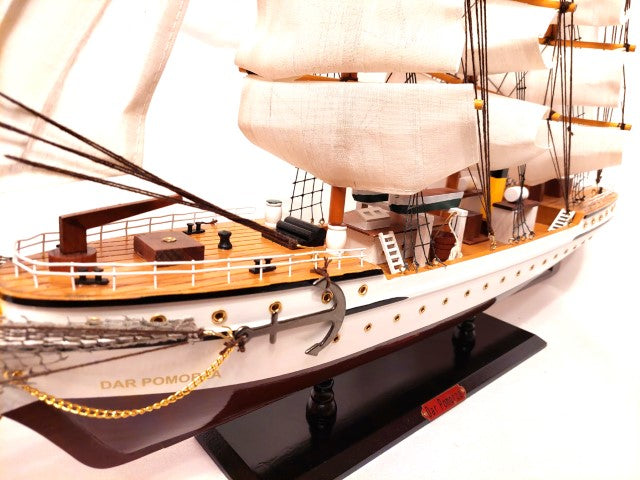 Dar Pomorza vitorláshajó-modell, 80cm, gravírozással személyre szabható