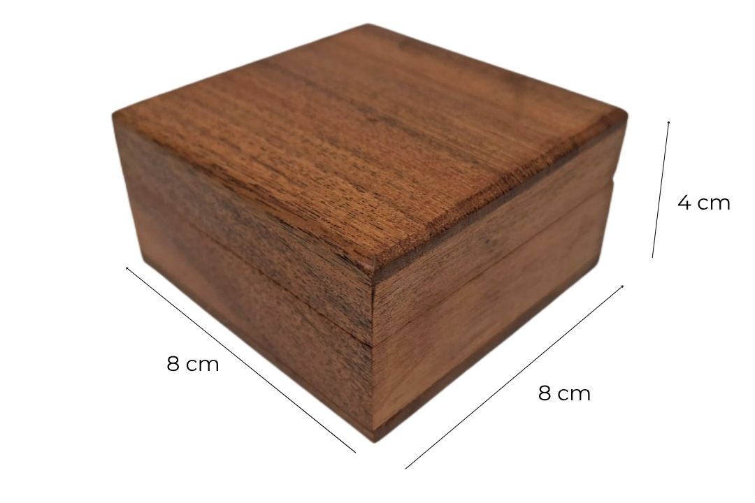Drewniane Pudełko Prezentowe Szkatułka 8x8cm z Granatową Wypraską i Możliwością Personalizacji Grawerem