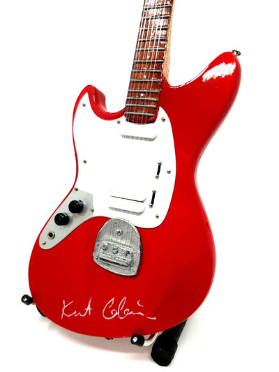 Kurt Cobain Nirvana mini gitár MGT-0277, gravírozással személyre szabható