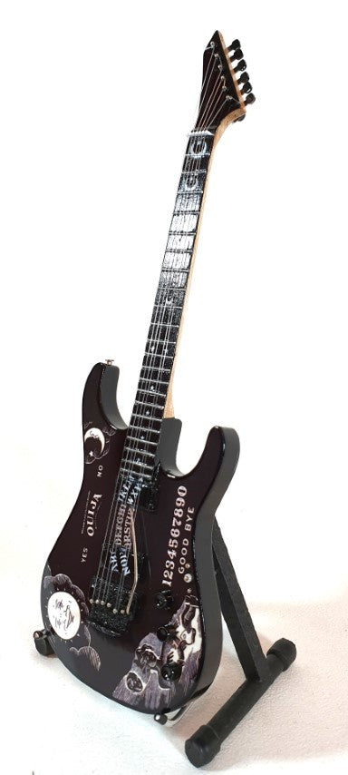 Metallica gyűjtői mini gitár