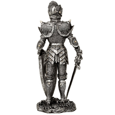 Figurka Dekoracyjna Rycerz w Srebrnej Zbroi 30 cm z Możliwością Personalizacji Grawerem - Elegancki Prezent dla Miłośników Historii i Fantasy, Ręcznie Malowana z Polyresinu
