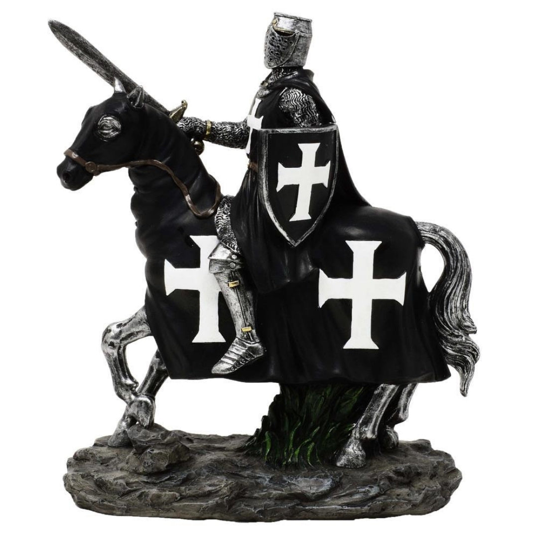 Figurka Dekoracyjna Rycerz na Koniu 22 cm z Możliwością Personalizacji Grawerem - Elegancka Polyresinowa Dekoracja na Prezent dla Miłośników Historii i Średniowiecza