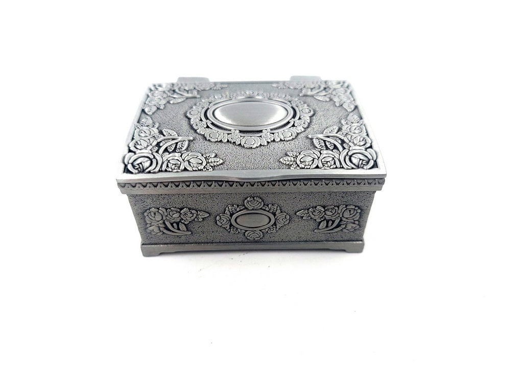 ALBIN 2178A fém ékszerdoboz gravírozással személyre szabható kivitelben, ideális ajándéknak - 6x5x3 cm, elegáns dizájn, tartós anyag