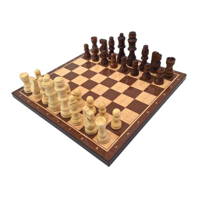 Klasszikus fa sakk 27 x 27 cm személyre szabott gravírozással