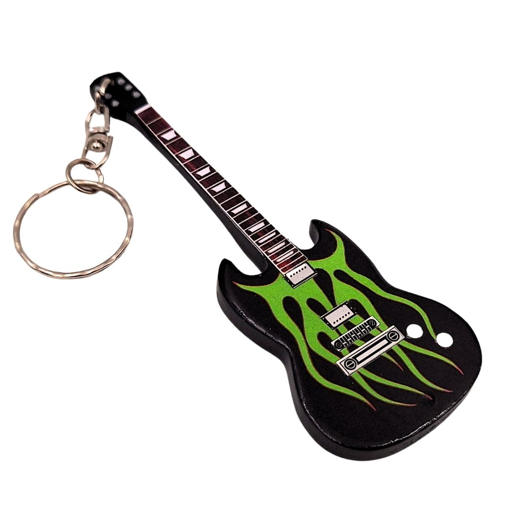 Metallica Grynch fa gitár kulcstartó személyre szabható gravírozási lehetőséggel – ideális ajándék James Hetfield rajongóinak, mahagóniból készült, színek: fekete, zöld, barna, méretek: 6 x 10 x 0,5 cm