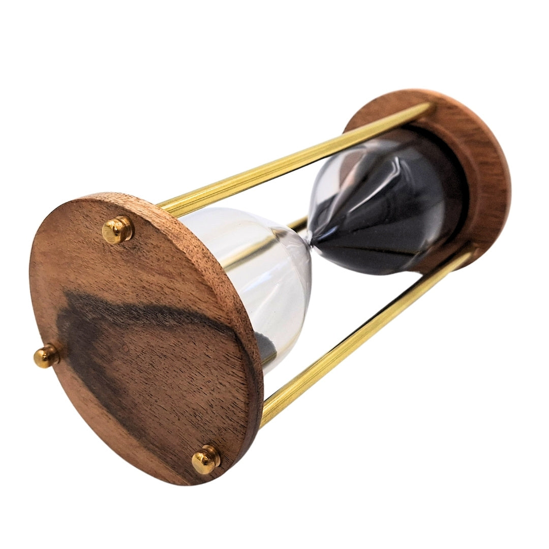 Klepsydra Mosiężno-Drewniana 5 minut z Personalizowanym Grawerem – Elegancka Dekoracja Retro na Prezent – Wysokość 15,5 cm, Czarny Piasek, Mosiądz i Drewno