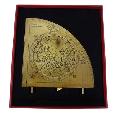 Gunter H39 sárgaréz napkvadráns fa talppal, gravírozással személyre szabható, ideális ajándék a csillagászat kedvelőinek, magasság 17 cm, elegáns ajándékcsomagolás