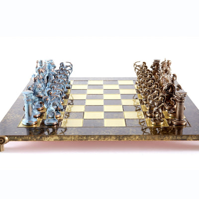 Íjászok sárgaréz sakk 44x44cm személyre szabható gravírozási lehetőséggel – luxusajándék a mitológia és a stratégia kedvelőinek, kiváló minőségű, kézzel készített figurák