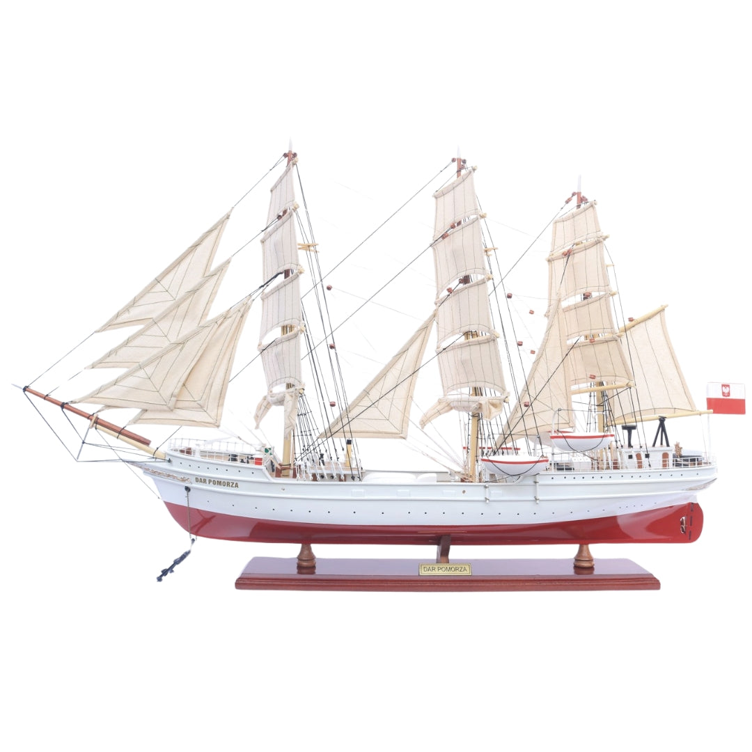 Exkluzív Dar Pomorza vitorláshajó-modell, 82 cm, személyre szabható gravírozással