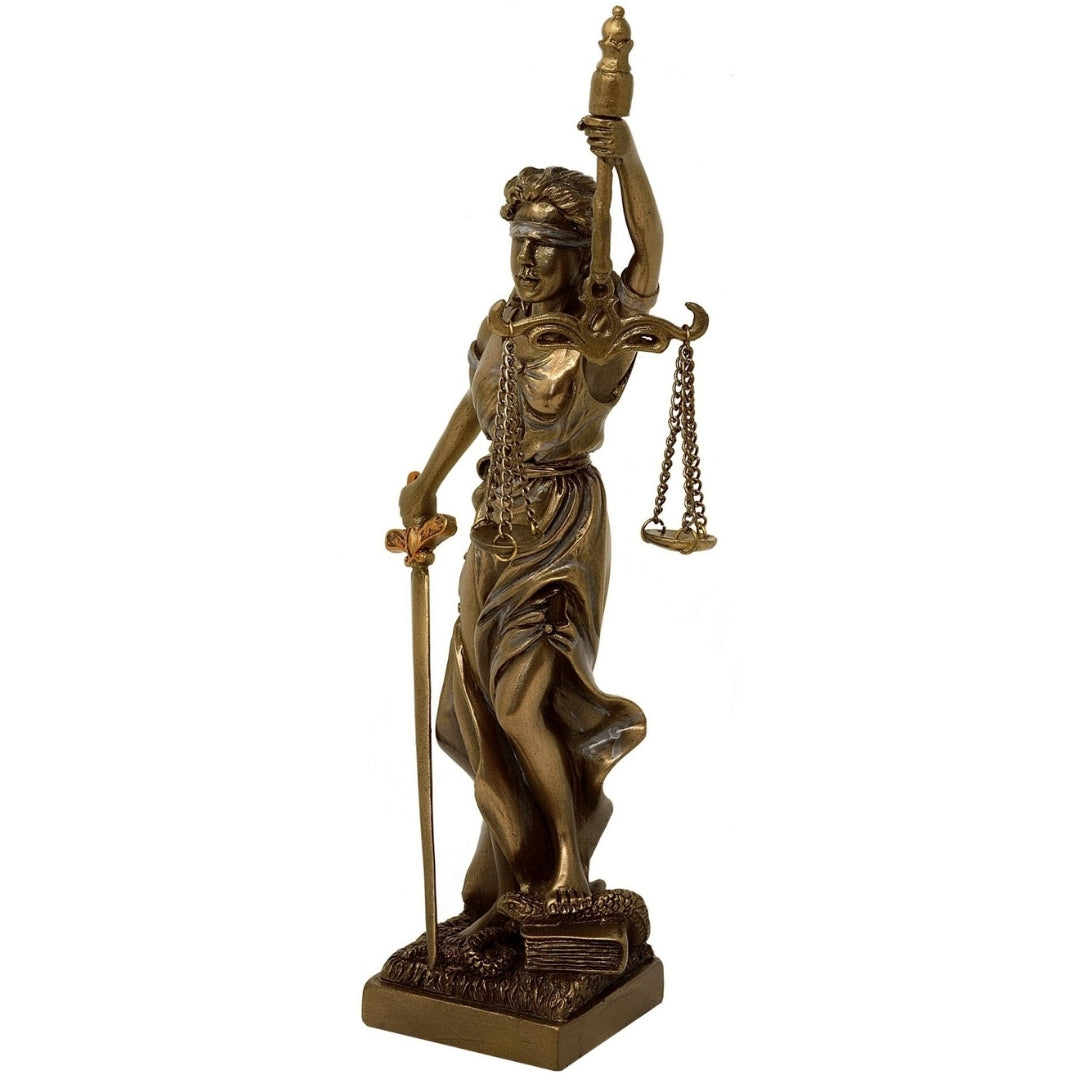 Themisz, az igazságosság istennője figura 20 cm, gravírozással történő személyre szabási lehetőséggel