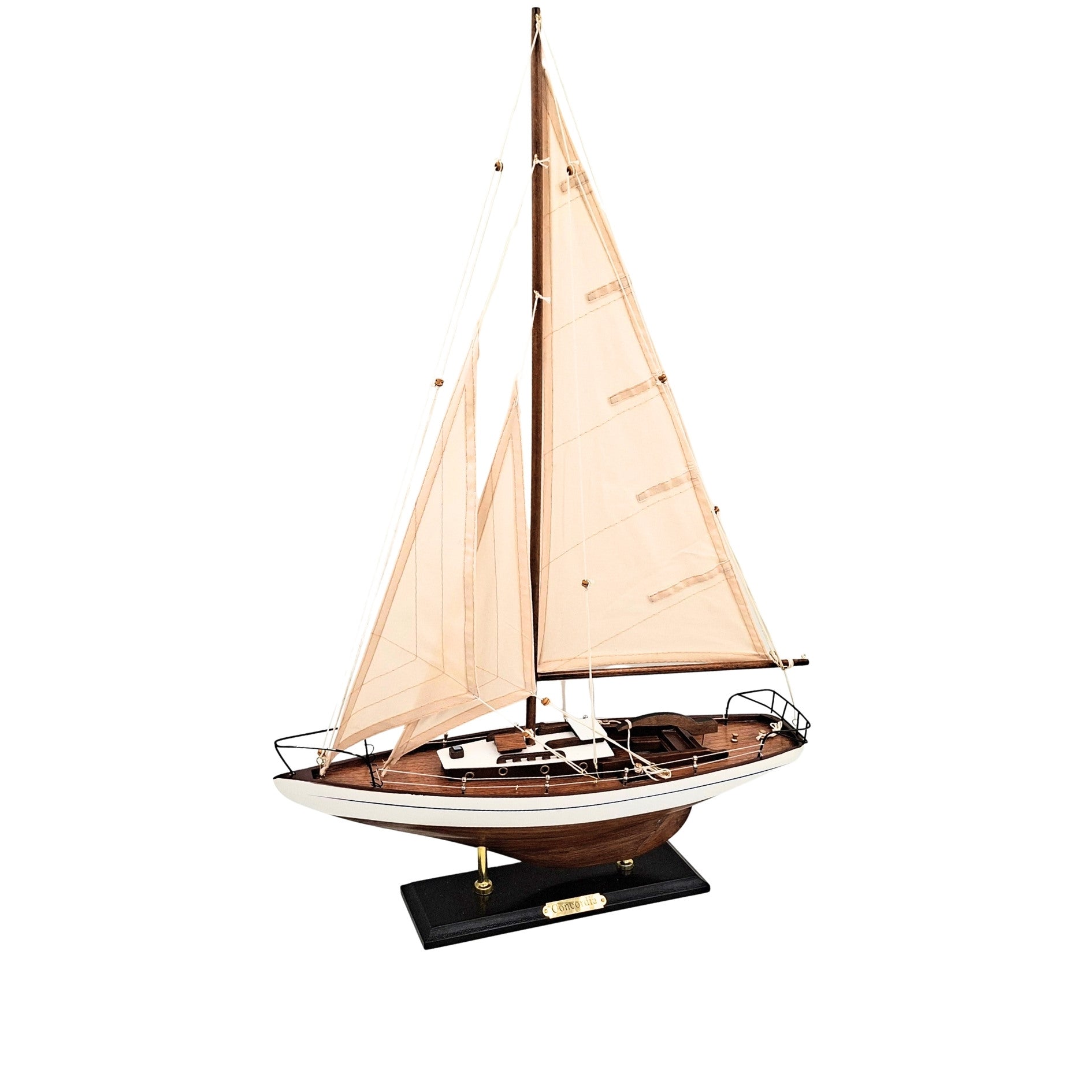 Vitorlás jacht modell 66 cm, gravírozásos személyre szabási lehetőséggel