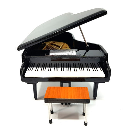 Mini fortepian z możliwością personalizacji grawerem, czarny, ręcznie wykonany z balsy, skala 1:10, idealny na prezent dla pianistów i miłośników muzyki, wysokość 8 cm