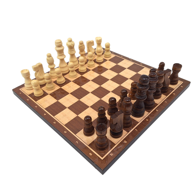 Klasszikus fa sakk 27 x 27 cm személyre szabott gravírozással