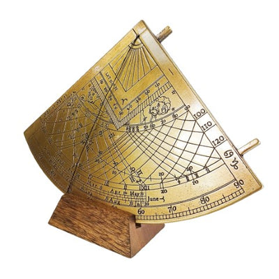 Gunter H39 sárgaréz napkvadráns fa talppal, gravírozással személyre szabható, ideális ajándék a csillagászat kedvelőinek, magasság 17 cm, elegáns ajándékcsomagolás