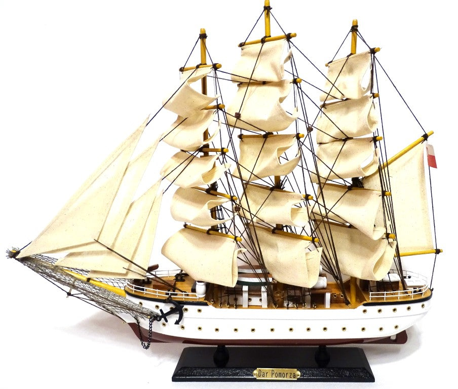 Dar Pomorza vitorláshajó-modell 50cm, gravírozással személyre szabható