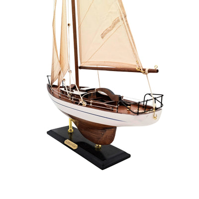 Vitorlás jacht modell 66 cm, gravírozásos személyre szabási lehetőséggel