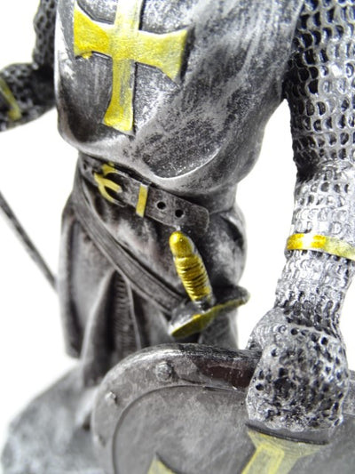 Figurka rycerza - krzyżowca 18cm z możliwością personalizacji grawerem