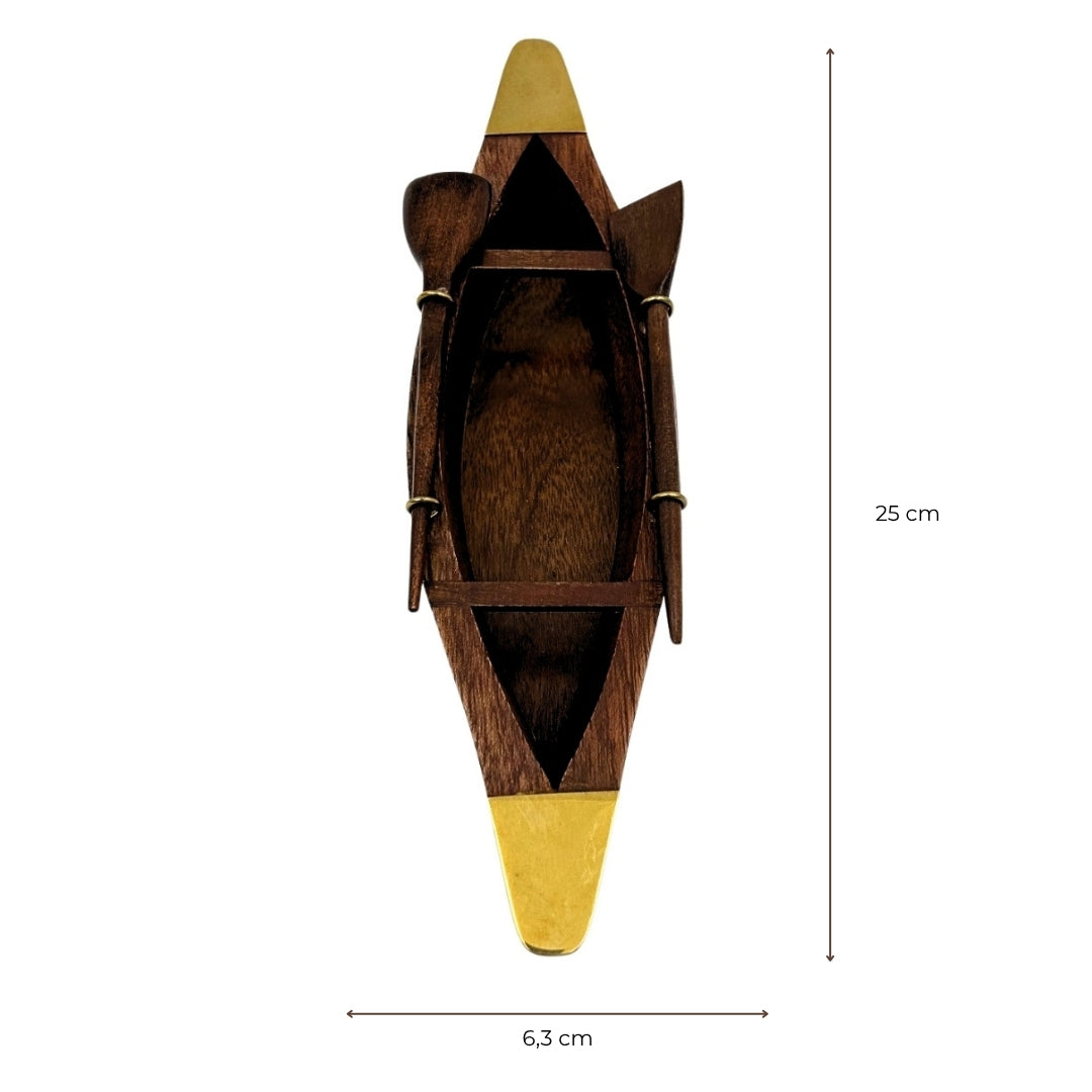 Elegáns fa hajómodell 25 cm - íróasztali dísz sárgaréz elemekkel - ideális ajándék vitorlázónak gravírozással történő személyre szabási lehetőséggel - tengerészeti és retro stílus