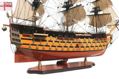 Model Żaglowca HMS Victory 80cm Złożony z Możliwością Personalizacji Grawerem - Ekskluzywna Dekoracja na Prezent, Ręcznie Wykonany z Drewna Egzotycznego, Wysoka Jakość i Dbałość o Szczegóły