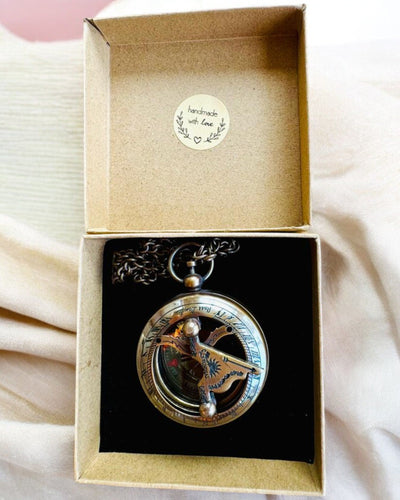 Utazó Navigációs Iránytű gravírozással, személyre szabás – Indiai Kézművesek Kézműves Terméke