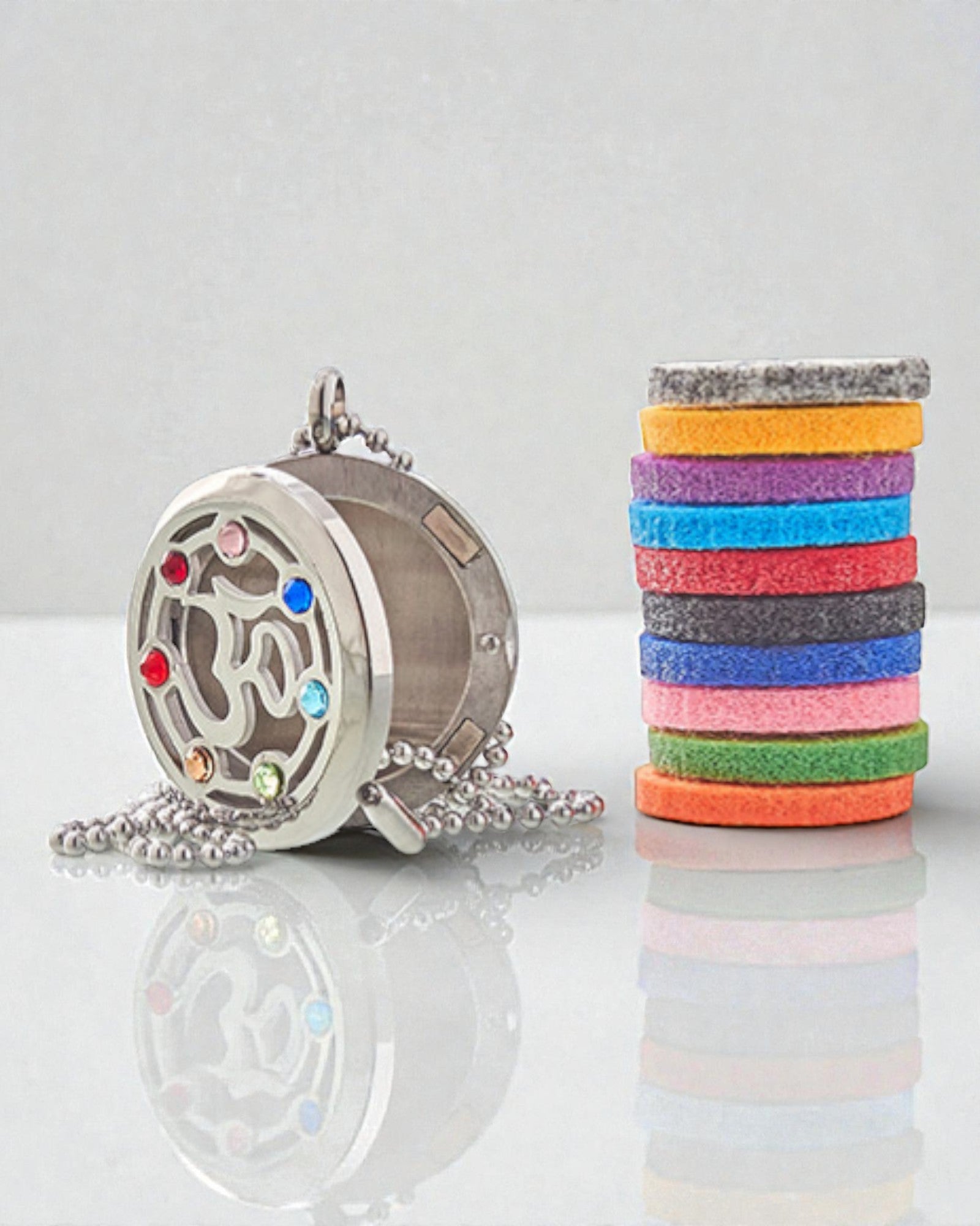 Aromalife csakra OM nyaklánc – illattartó zárható medál 30 mm