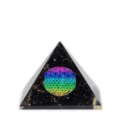 Piramida Orgone z Czarnego Tourmalinu 5.5x4.5cm z Kwiatem Życia