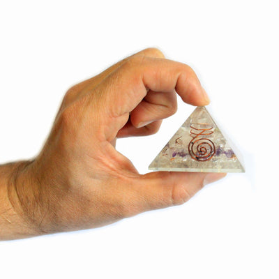 Magiczna Piramida Orgonitowa 55mm z Kamieniami Szlachetnymi i Miedzią