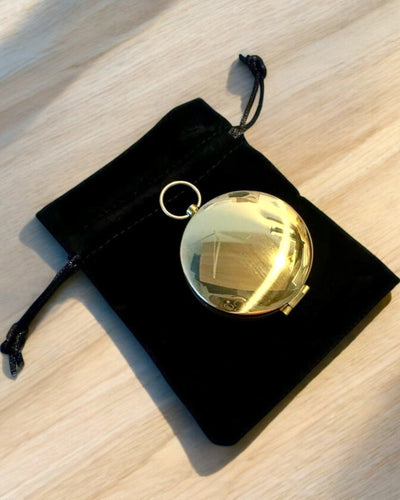 Vízálló Réz Iránytű Világító Hatással - Szükséges Túrázáshoz és Kempingezéshez, személyre szabható gravírozással