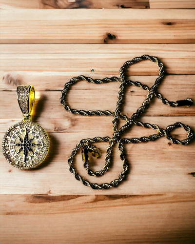 Glamour stílusú, cirkóniával díszített iránytű medálos nyaklánc nőknek és férfiaknak - 2 választható változat, személyre szabható gravírozással ajándékba