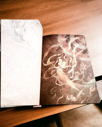 Keményfedeles Klasszikus Jegyzetfüzet Vándor motívummal - Tengerészkék. Gravírozási lehetőség