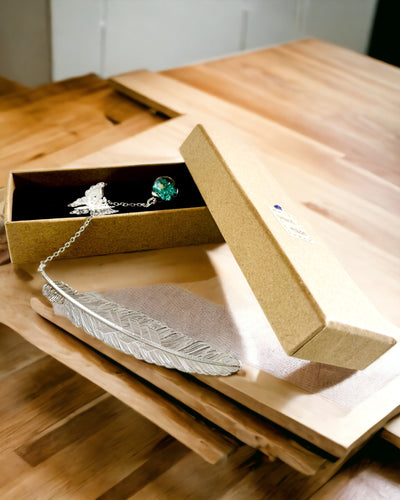 Retro stílusú kreatív könyvjelző toll- és pillangómotívummal – Elegáns promóciós ajándék, ezüst/kék színben