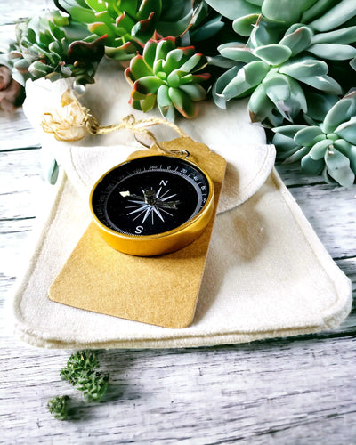 Kompakt Navigációs Iránytű Fém Kivitelben – Minden Utazó Elengedhetetlen Kelléke, gravírozással